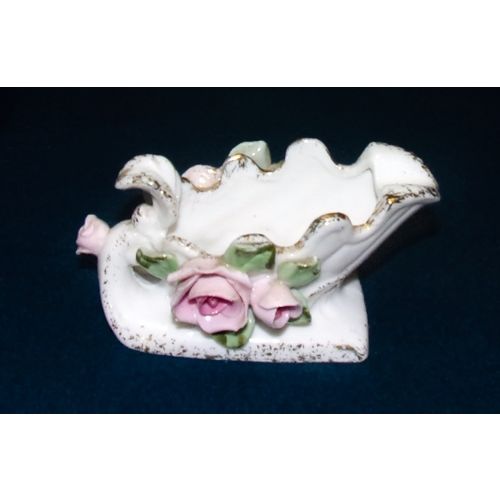 Lefton white leaf sleigh ashtray ash tray applied rose flowers vintage great