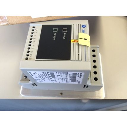 NEW ALLEN BRADLEY 160-BA03RPS1 DRIVE 1HP 460VAC 3PH PS BLANK CHASSIS MOUNTING,ED