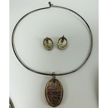 5 Pc Variety Jewelry Lot Non-Marked VTG Hook Clasp Necklaces, Bracket & Earrings