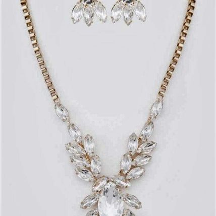 Stunning Marquise Crystal Floral Gold Necklace Set