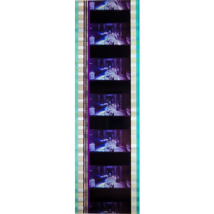 Pk GEB - B - MIX - b 027A. 1 STRIP OF 5 - 35MM FILM CELLS. ( AVP )