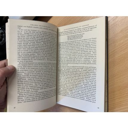 1945 THAMES TRIUMPHANT SIDNEY R JONES ILLUSTRATED HARDBACK BOOK (P4)