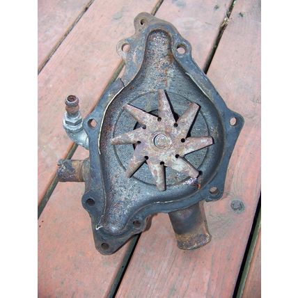 1967 68 69 DODGE DART PLYMOUTH BARRACUDA 273 318 340 WATER PUMP OEM 2863067