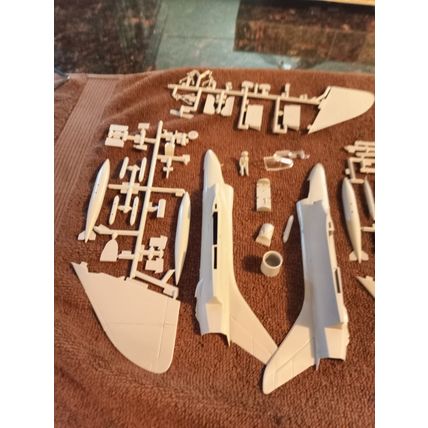 USairfix F4D Skyray 1:72 Scale Naval Jet Complete Unassembled Model Kit 1979