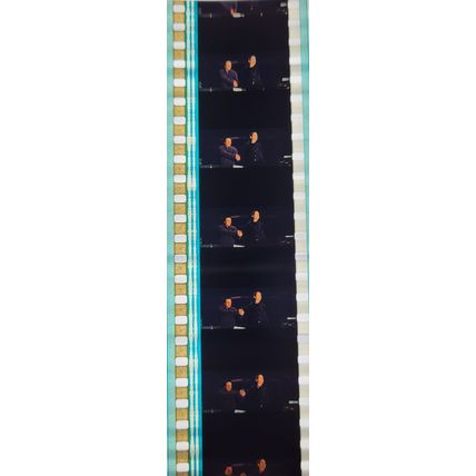 Pk GEB - i - MIX - d093o . 1 STRIP OF 5 - 35MM FILM CELLS. ( WANTED )