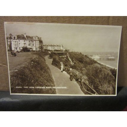 THE LEAS LOOKING EAST, FOLKESTONE, KENT.. unused antique postcard by Sweetman =