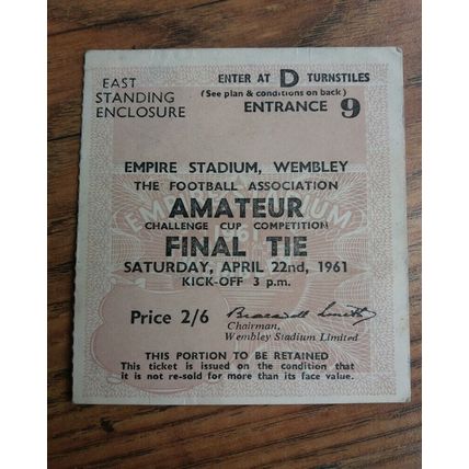1961 FA Amateur Cup Final Programme & Ticket – Walthamstow Ave vs West Auckland