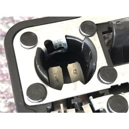 GENUINE SAAB 9-5 06-09 4 DOOR BULB HOLDER LEFT LH REAR OUTER LAMP - 12760307