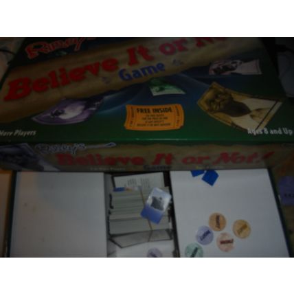 Ripley's Believe it or Not! Board Game, University Games, 2000!! $30.00 Shipped!