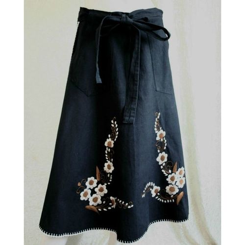 Vintage 1970 Black Embroidered Wrap over Skirt Size 10 12