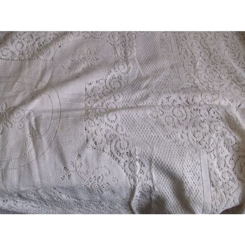 TABLE CLOTH RETRO 72"L X 58" (13/01) RETRO 50S