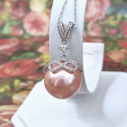 Haliotis Asinina Pink Pearl & Zircon Pendant & 18" Chain Rhodium on 925 Silver