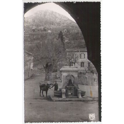 06 - GORBIO - PLACE DE LA REPUBLIQUE