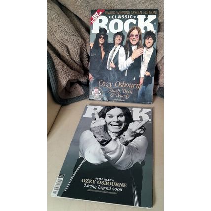 CLASSIC ROCK # 127 : HIGH VOLTAGE ROCK 'N' ROLL : JAN 2009 with card outer :