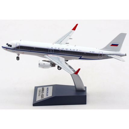 A320 AEROFLOT RUSSIAN AIRLINES REG: VP-BNT W/STD - INFLIGHT200 IF320SU0818 1/200