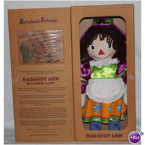 Dakin Storybook Friends Raggedy Ann in Cookie Land MIB