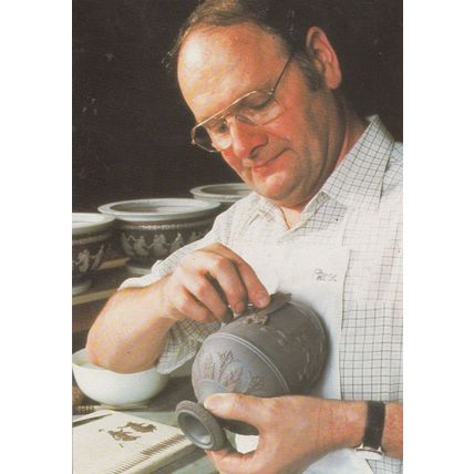 Ornamenting Jasper Wedwood Factory Stoke On Trent Crafts 1970s Postcard