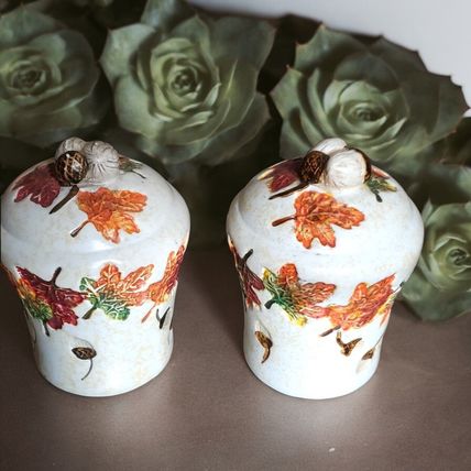 Acorns n Fall Leaves Salt & Pepper Shakers - Ceramic - Hand Painted Earthenware