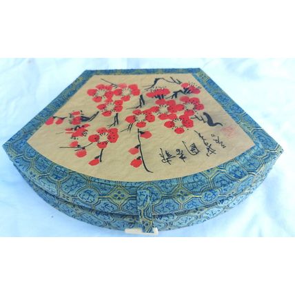 NEW UNUSED UNDAMAGED VINTAGE CHINESE/JAPANESE CALLIGRAPHY WRITING SET & BOOK