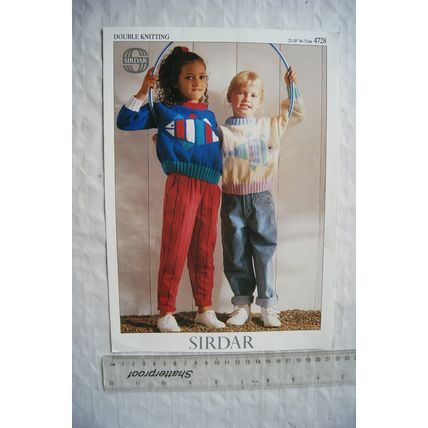Vintage: Sirdar 4728 sweaters with fish design, DK, 22-28 inch, 56-71 cm