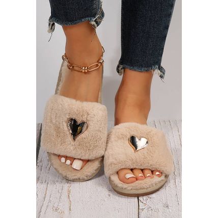 Parchment Heart Shape Buckle Decor Open Toe Plush Slippers
