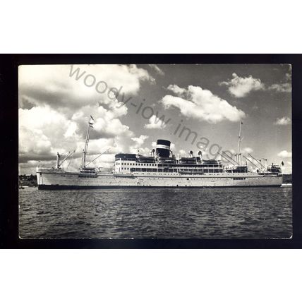 LS3208 - British India Liner - Amra - postcard