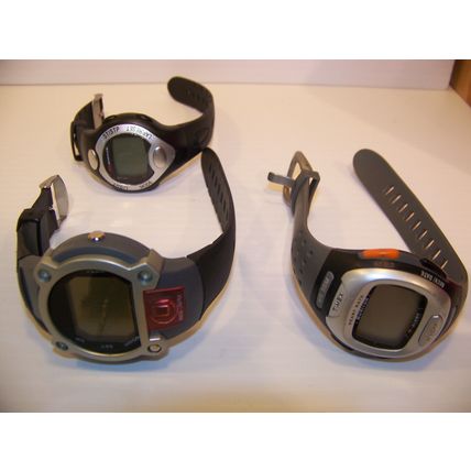 LOT OF WATCHES/HEART RATE MONITORS BOWFLEX OMRON RELIC BUGS BUNNY CARABINER