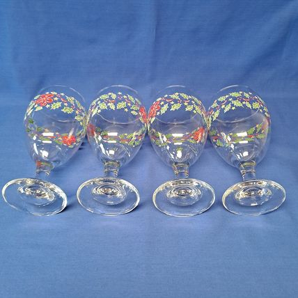 Lot 4 LIBBEY Christmas HOLLY BERRY Glass Ice Tea GOBLETS Stemmed Wine Bow Ribbon