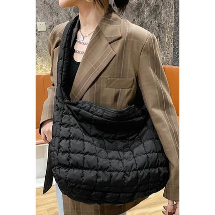 Black Quilted Zipper Large Shoulder Bag