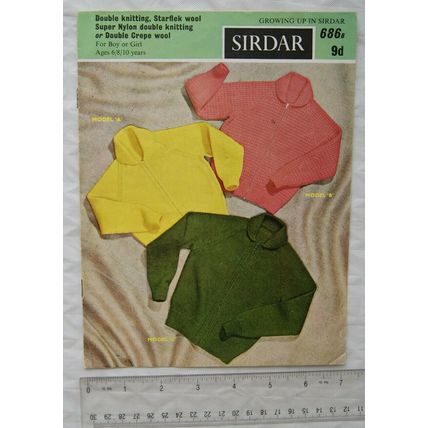 Vintage: Sirdar 686 lumber jacket for boy or girl 6-10 years, DK