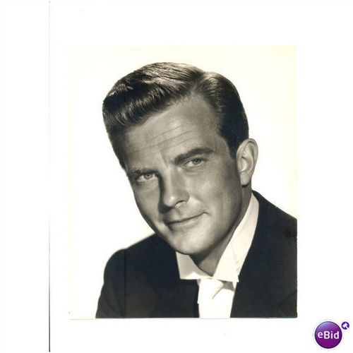 WILLIAM LUNDIGAN Press Still