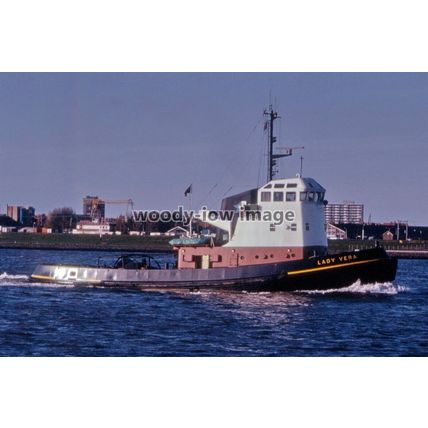 SQ0583 - UK Tug - Lady Vera - photograph 6x4