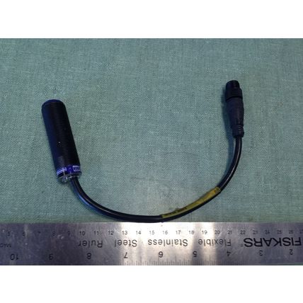 NEW TELEMECANIQUE XU5P18PD9AB PHOTOELECTRIC SENSOR 001010A 560970 24VDC,EG