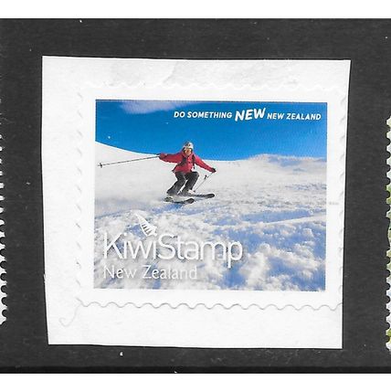 NEW ZEALAND NZ 2018 KIWI STAMP DO SOMETHING SKIING SNOW SPORT WINTER USED