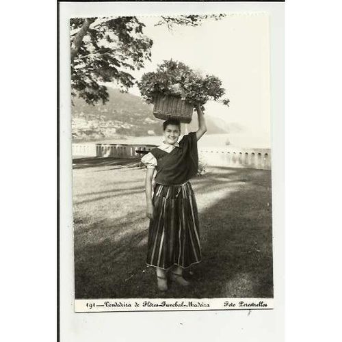 Portugal MADEIRA Funchal Vendedeira de Flores Postcard by Perestrellos