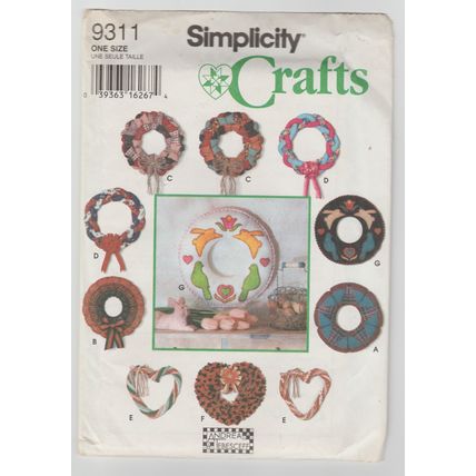 Simplicity Crafts 9311 Pattern for Holiday Wreaths 10 Different Designs UNCUT