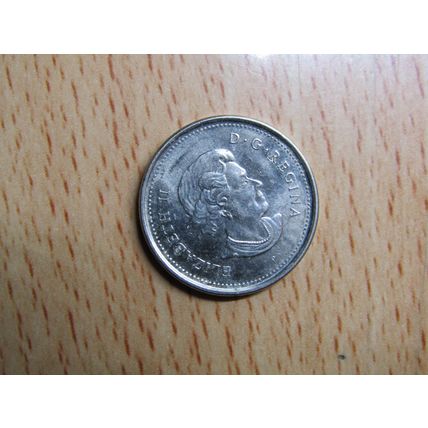 2005 WW2 Queen Elizabeth ll 5 Cents Canada Coin
