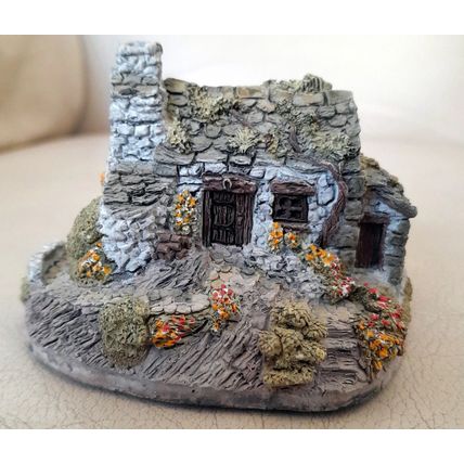 Lilliput Lane : The Hermatige