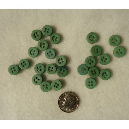 LL25 Green 4 Hole Round Shirt Buttons 9mm 3/8 Resin 25 Pieces Sewing Craft