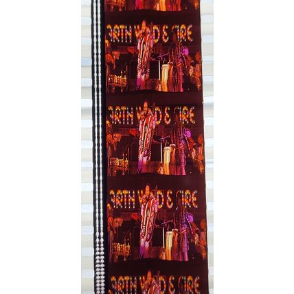 EARTH WIND & FIRE. Pk MTP - A039m. 1 STRIP OF 5 - 35MM FILM CELLS. A rare strip