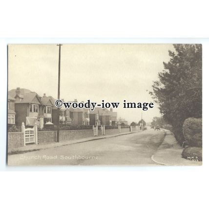 tq0266 - Hants - Horse & Carriages along Church Road, at Southbourne - postcard