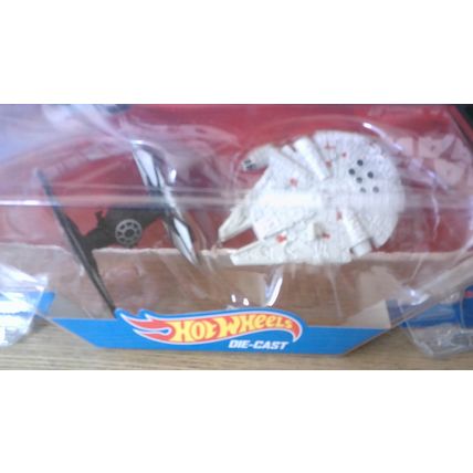 STAR WARS - First Order Tie Fighter vs Millennium Falcon - Hot Wheels Twin Pack