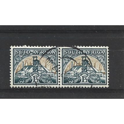 SouthAfrica.SG87 1 1/2d Gold Mine Pair.Fine Used.Aug25b