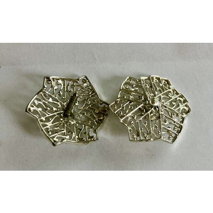 Vintage Silvertone Abstract Flower Clip On Earrings 1 3/4"