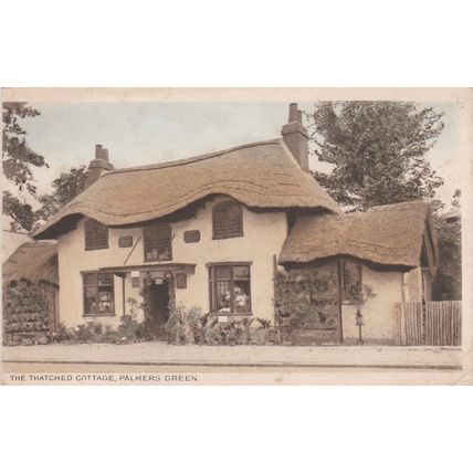 ED 152 PALMERS GREEN - THE THATCHED COTTAGE . PRINTED POSTCARD