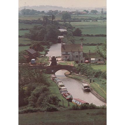 Napton On The Hill Canal Warwickshire Postcard