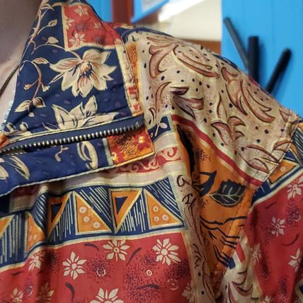 Vintage Specialty Collection 100% silk Windbreaker-Track Jacket Size S