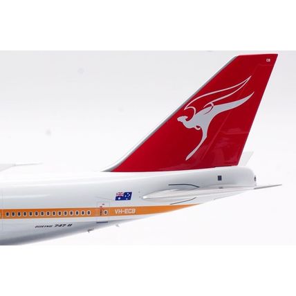 B747-238BM QANTAS "KOALA EXPRESS" REG: VH-ECB - INFLIGHT 200 IF742QF0824P 1/200