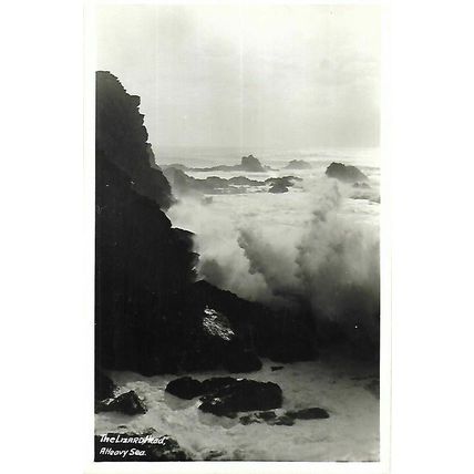 A HEAVY SEA - THE LIZARD HEAD - CORNWALL - REAL PHOTOGRAPH - POSTCARD