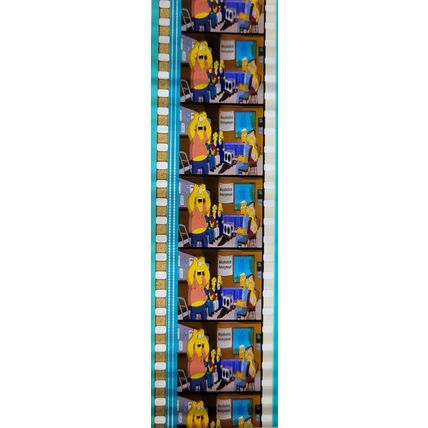 Simpsons Movie. Pk GEB - a009i . 1 STRIP OF 5 - 35MM FILM CELLS
